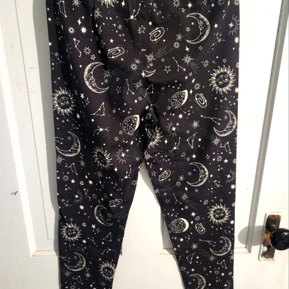 NWT 3 PAIRS- Cotton Leggings - Picture 7 of 9